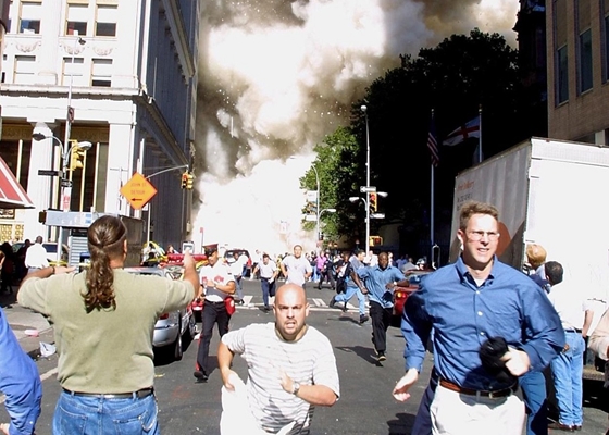 Fizeti egy bank a szeptember 11-i terrortámadásban meghalt kollégái árváinak tanulmányait