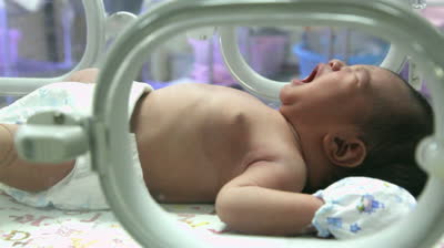 Újra felszólította az ENSZ Európát a babamentő inkubátorok megszüntetésére!