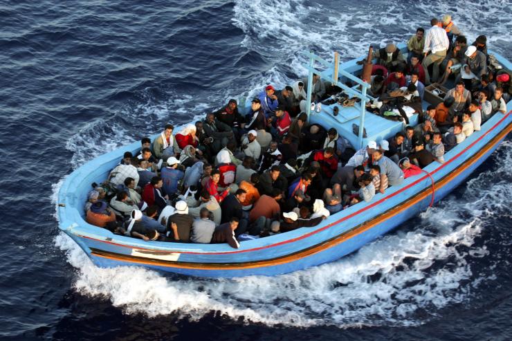 Elsüllyedt két menekülteket szállító hajó az Égei-tengeren, többen meghaltak