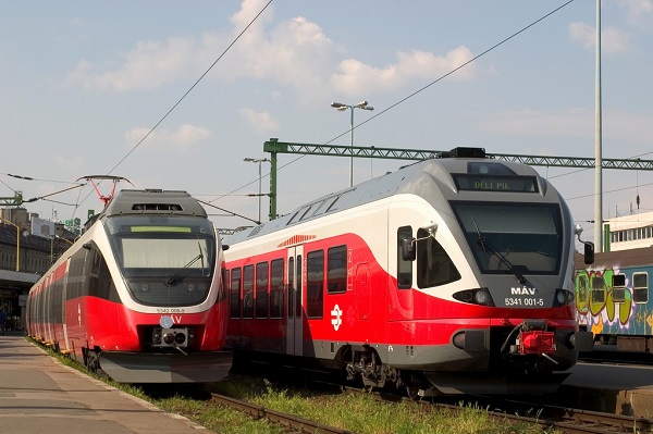 Újra járnak a vonatok Székesfehérvár és Szabadbattyán között