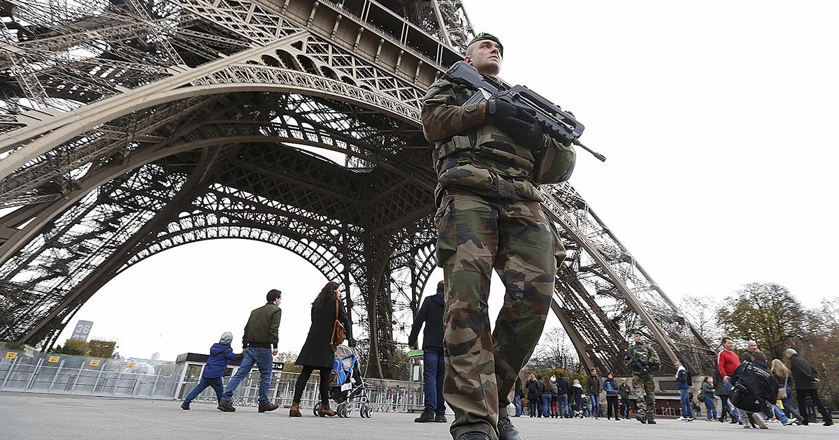 A francia nemzetgyűlés megszavazta a rendkívüli állapot három hónapos meghosszabbítását