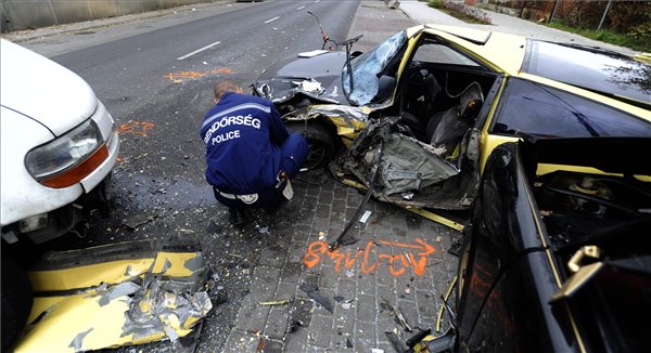 Közlekedési baleset Dunaharasztinál
