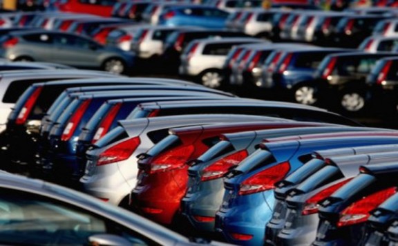 Nőtt a forgalomba helyezett új autók száma decemberben