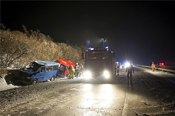 Halálos baleset az M3-as autópályán Hortnál