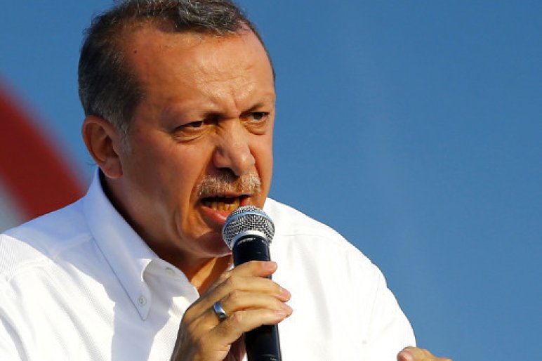 Októberben tarthatnak népszavazást az új alkotmányról Törökországban lapértesülés szerint