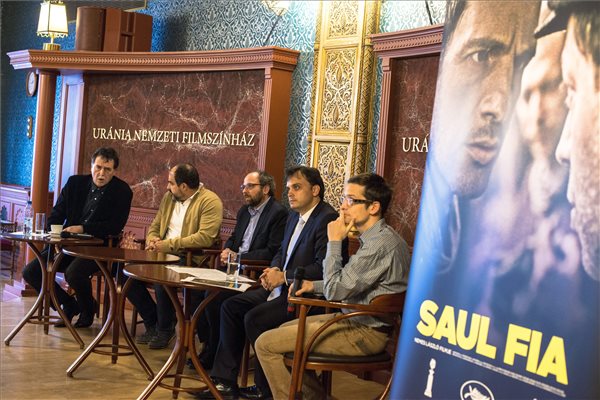 Középiskolásoknak vetítik ingyenesen a Saul fiát az Urániában