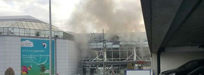 Lezárják a brüsszeli repülőtér épületét, elterelik az érkező gépeket