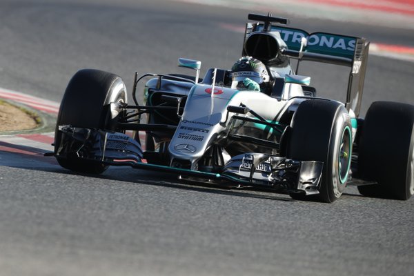 Rosberg győzött a melbourne-i idénynyitón