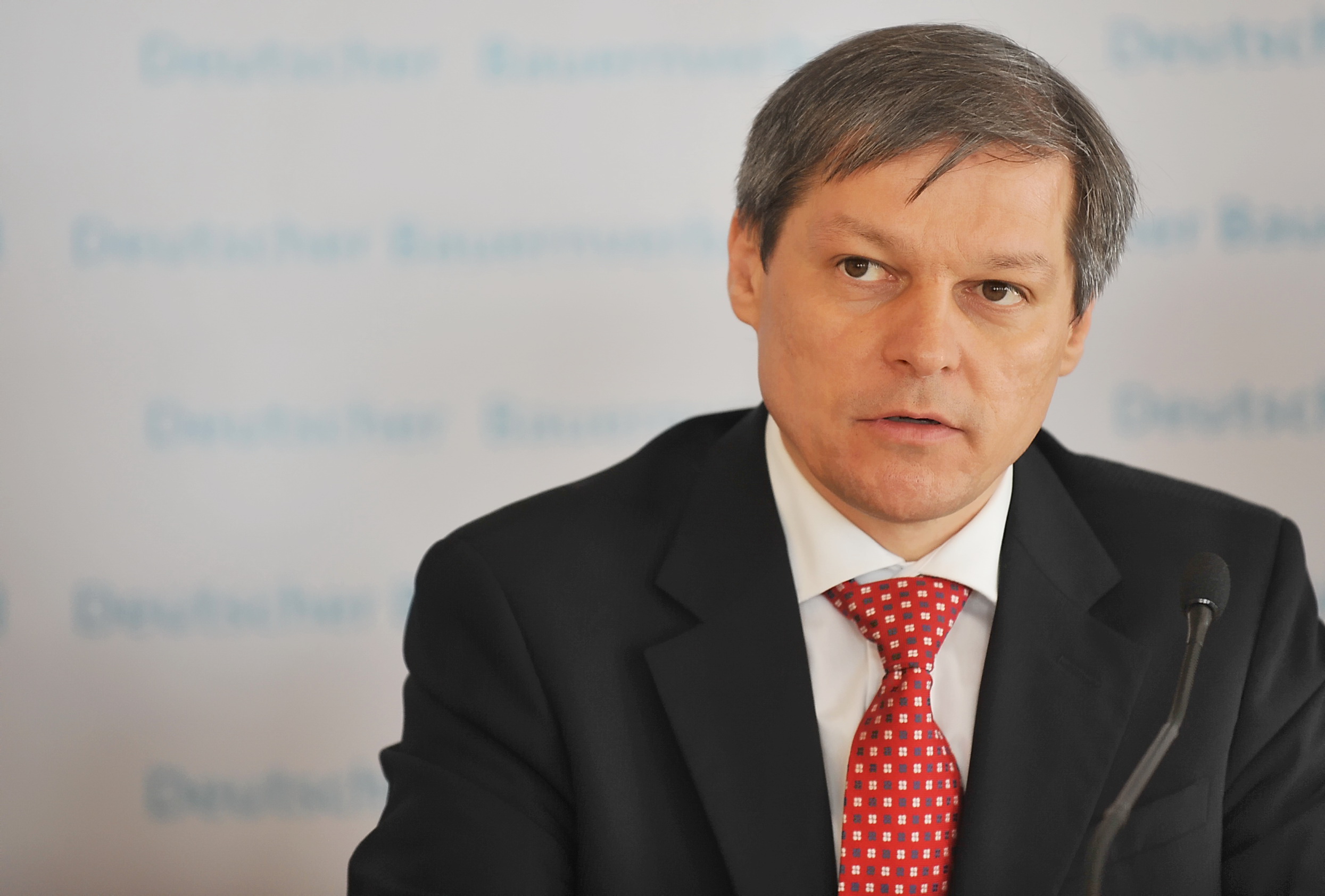 Ciolos: a költségvetési kiigazítás után is a GDP három százaléka alatt marad a román államháztartási hiány