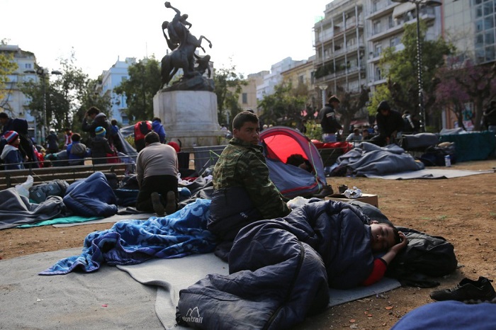 Athén főterei nyomortanyákká váltak, a migránsok elfoglalták