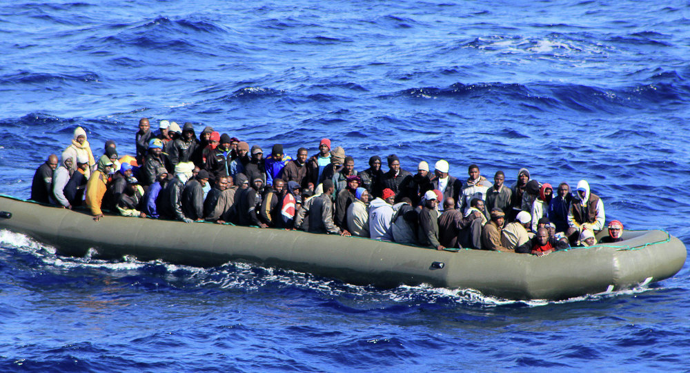 Olasz magánlakást hívtak az éppen vízbe fúlni nem akaró migránsok