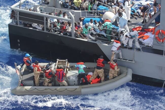 Újabb hajó borult a tengerbe Líbia és Olaszország között