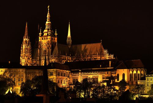 Mozgó templomként fog működni egy villamos a templomok éjszakáján Prágában