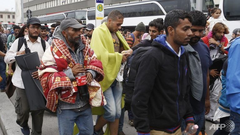 Hatályba lépett Ausztriában a szigorított menekültügyi törvény