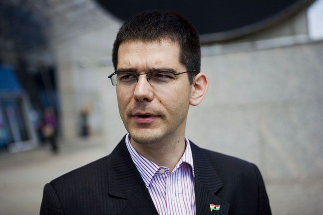 Novák Előd átadta lemondó nyilatkozatát a Jobbik elnökségének