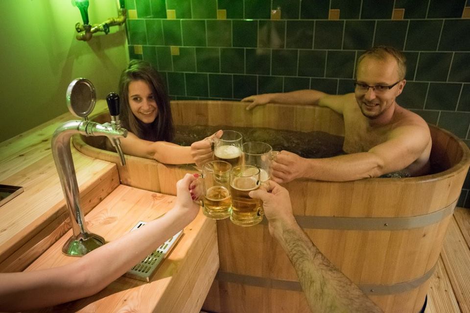 Egy magyar gyógyfürdő, ahol sörben is fürödhetsz