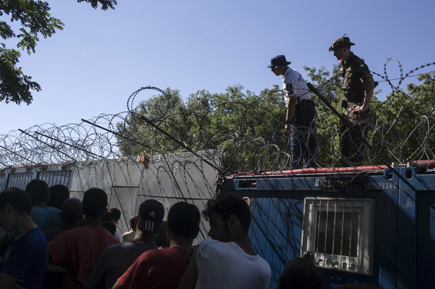 Magyarországon verik a migránsokat egy emberjogi szervezet szerint