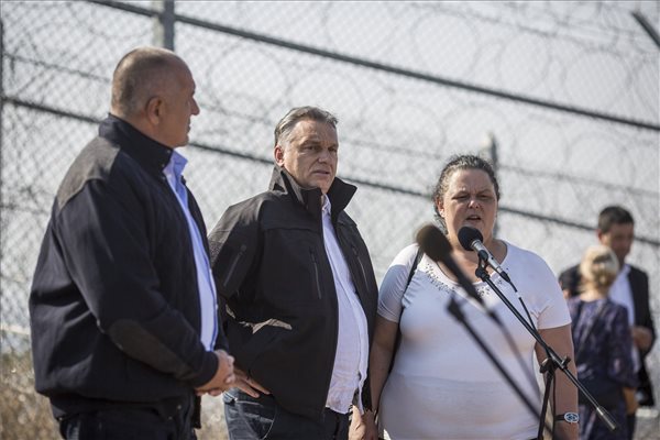 Orbán a bolgár-török határon: Európa jövője itt dől el