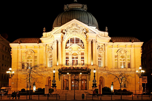 Dosztojevszkij Bűn és bűnhődés című művét mutatja be a Vígszínház