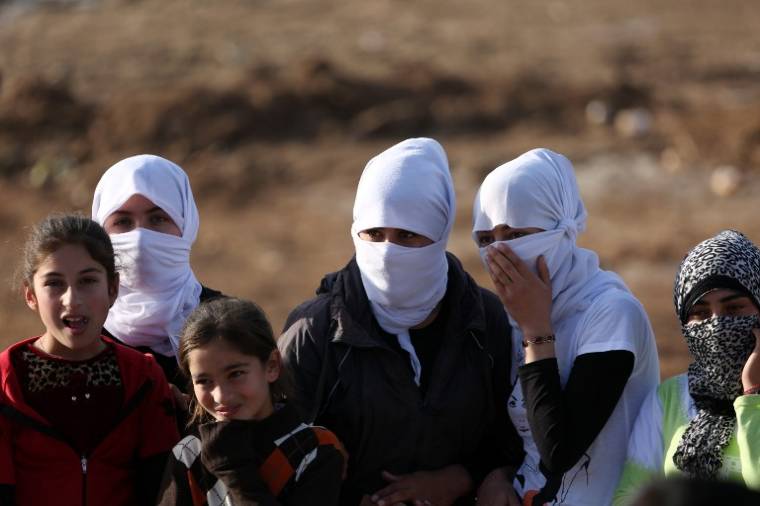 Muszlim migráns büntetésből saját lányán követett el gyalázatot 18+