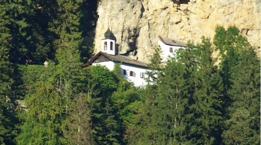 Remetét keres az osztrák kolostor
