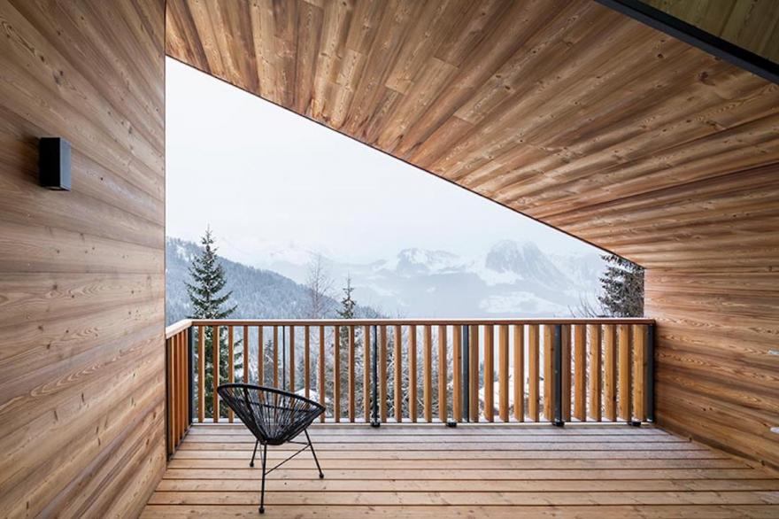 Családi ház az Alpokban két stílus keveredésével