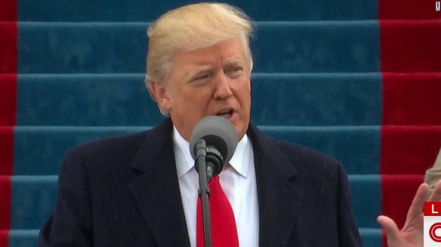 Fehér Ház: Donald Trump a fehér fajgyűlölőket és a neonácikat is elítélte szombati nyilatkozatában