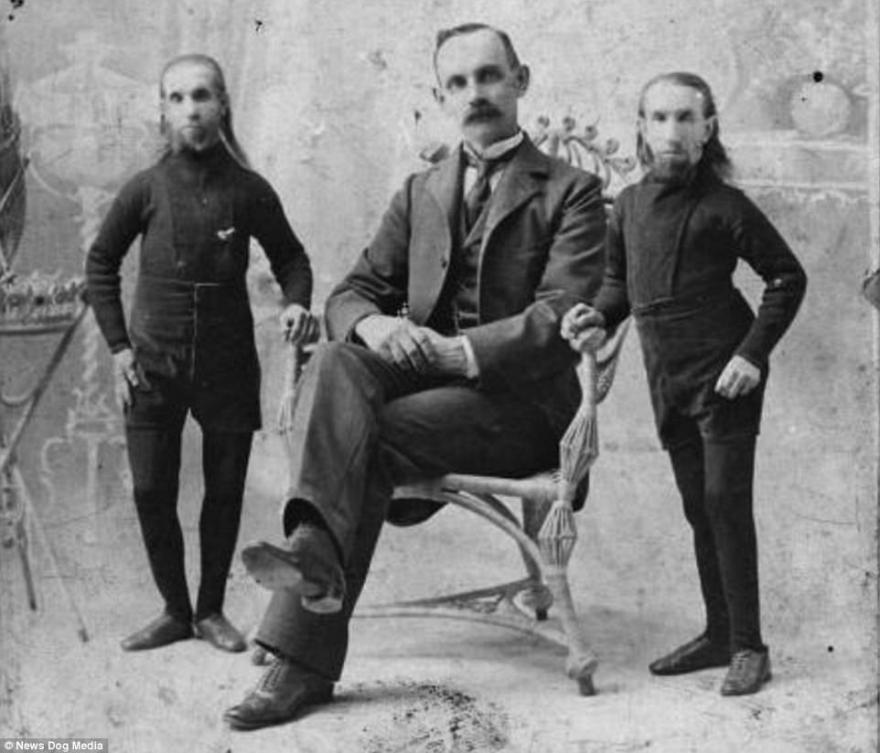 XIX. századi képek kerültek elő a „szörny-show” szereplőiről