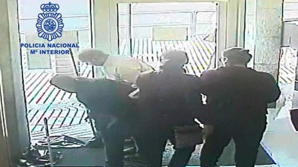 Egyedi módszerrel rabolt ki 15 bankot egy ötfős spanyol banda