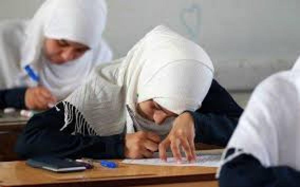 Megtiltották a 8 év alatti lányoknak a hidzsáb viselést és a böjtölést egy iskolában