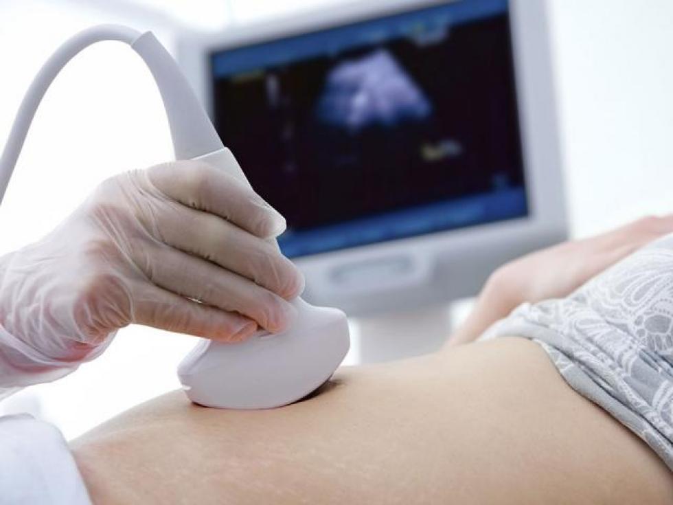Ultrahanggal ütötte halálra a babát a pánikba esett orvos