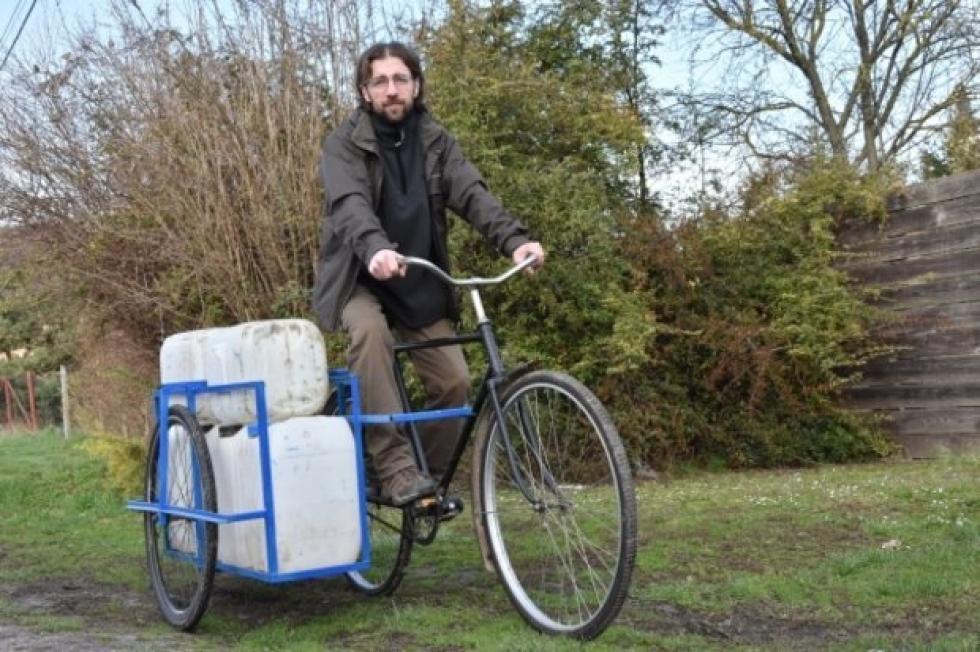 Afrikaiaknak tervezett szállításra alkalmas kerékpárt a magyar mérnök
