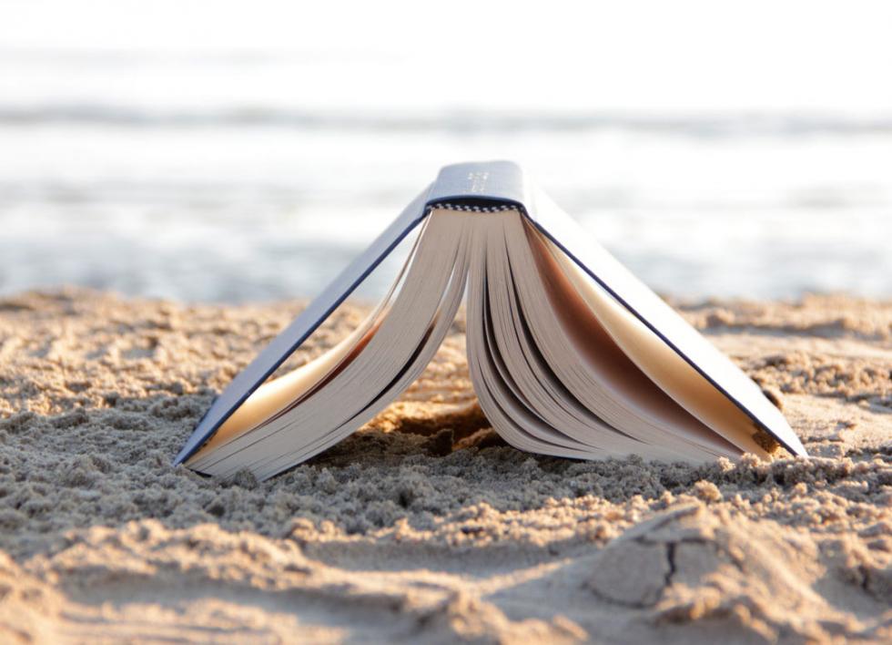 Lebilincselő regények a strandra!
