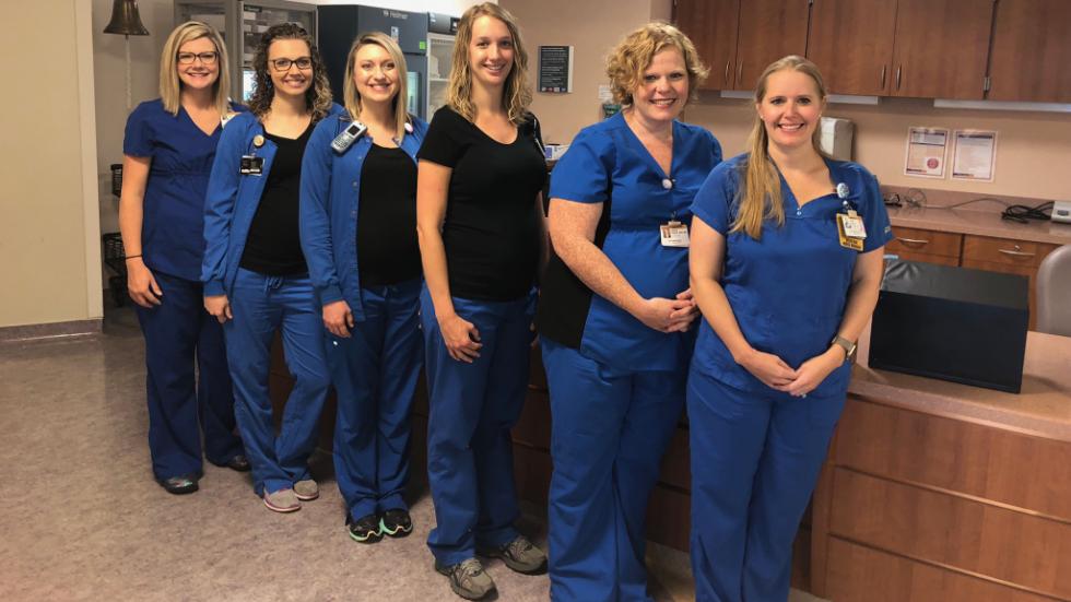 6 ápolónő egyszerre lett terhes ugyanabban a kórházban