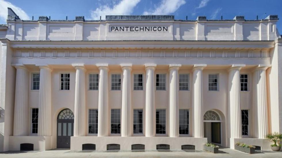 A londoni Pantechnicon nívós épülete a japán és a skandináv kultúrát kombinálja