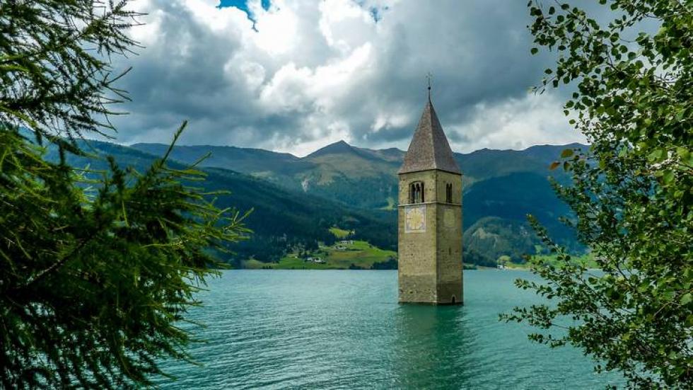 Egy középkori várost fedeztek fel az olaszországi Resia-tó vize alatt
