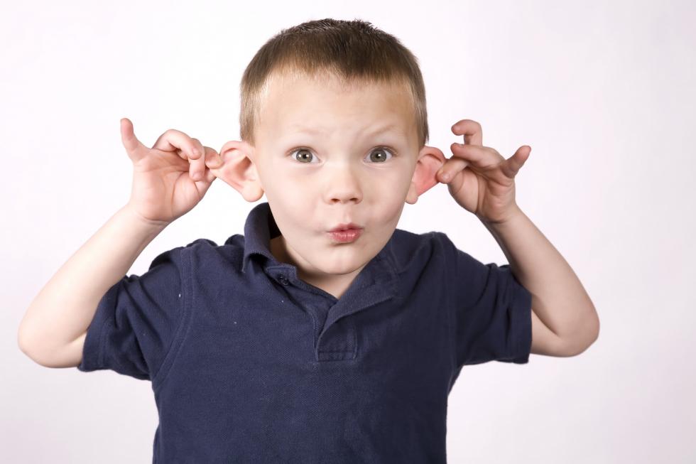 Miért tudják egyes emberek mozgatni a fülüket, míg mások nem?