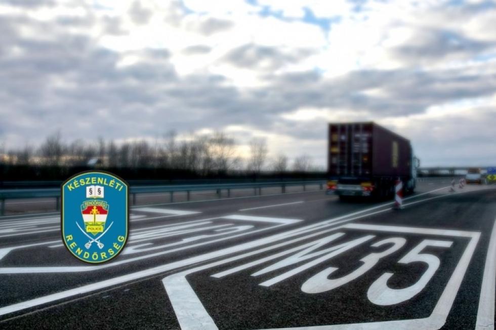 Telefontöltő kábele lett az érszorító