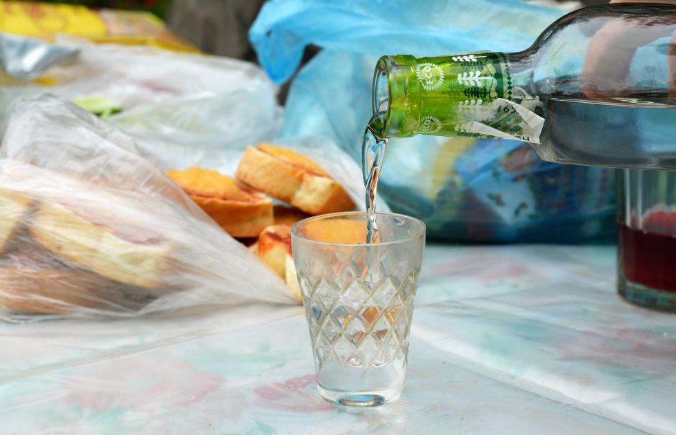 Ételekkel és italokkal vendégelik meg az eltávozottakat