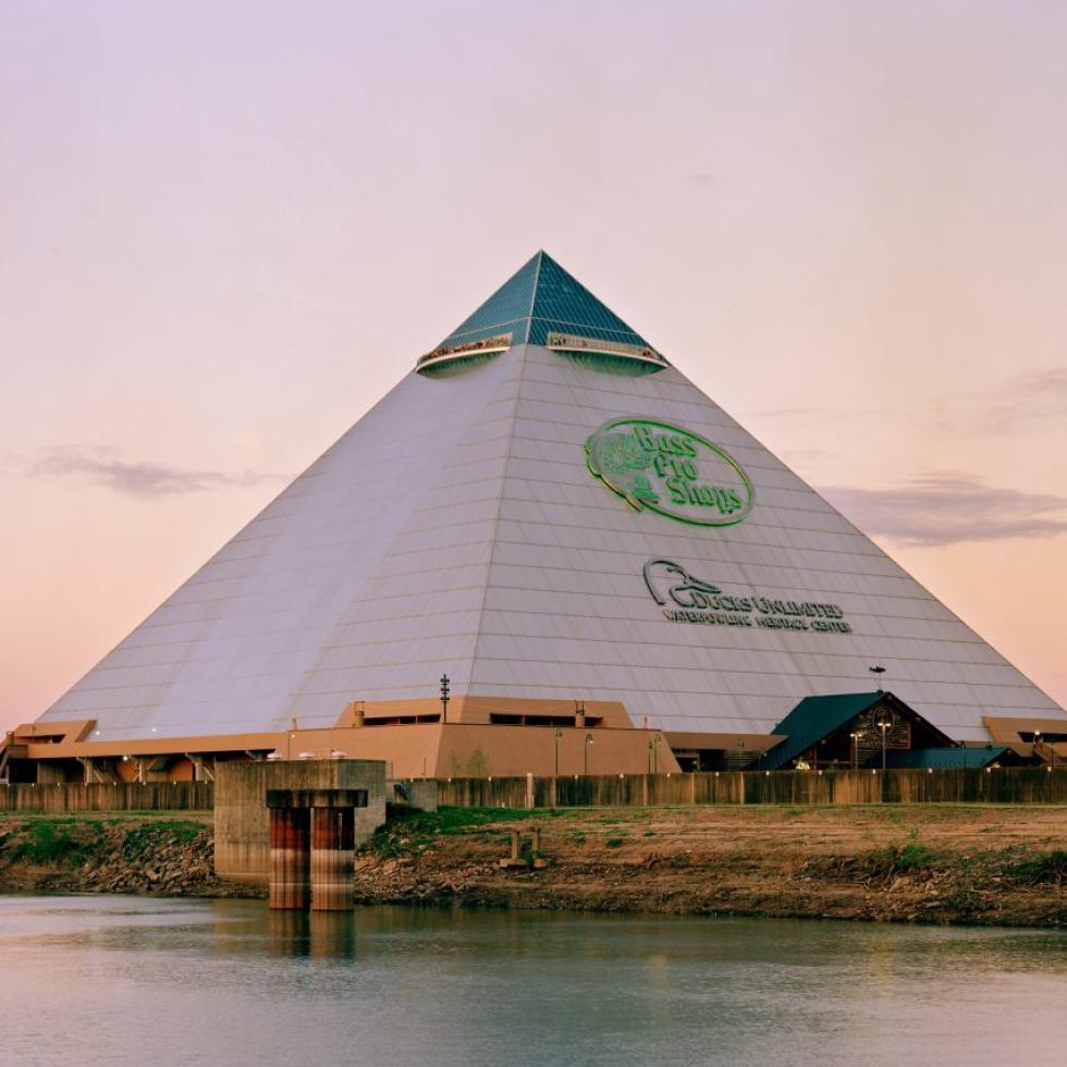 A piramisok modern interpretációja