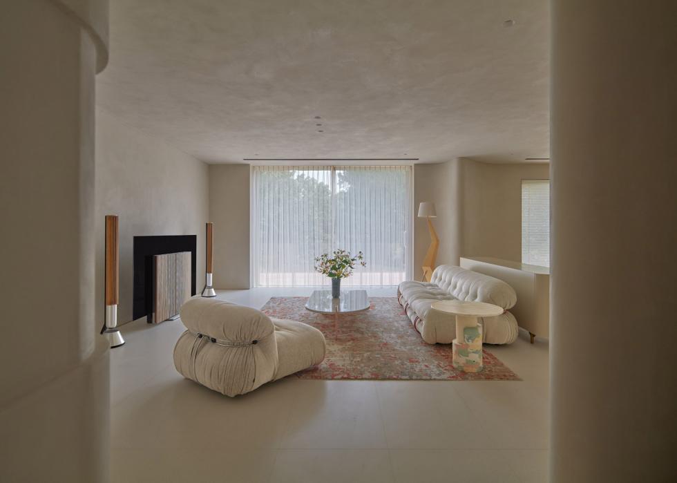 Minimalista villa Shanghai-ban, természetes fényt és nyugalmat árasztva