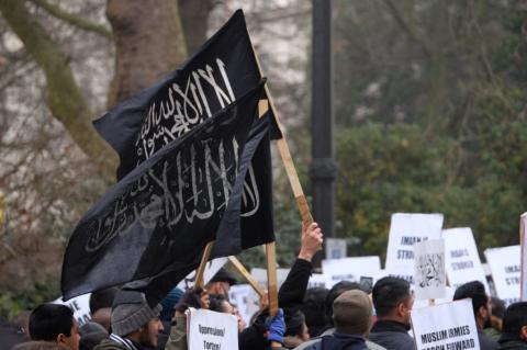 Megint tüntettek a londoni muszlimok a kalifátusért – videó