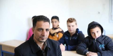 Flörtölni tanítják az egyre erőszakosabb migránsokat Svédországban 18+