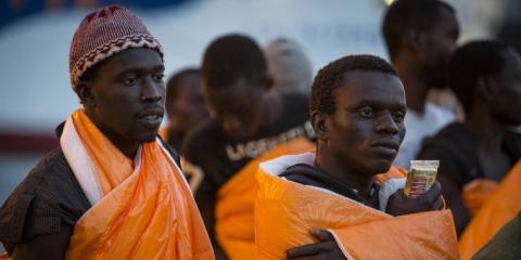120 tengerből kimentett migránst fordított vissza a líbiai parti őrség