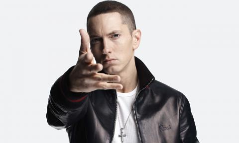 Eminem 13 éve meghalt!