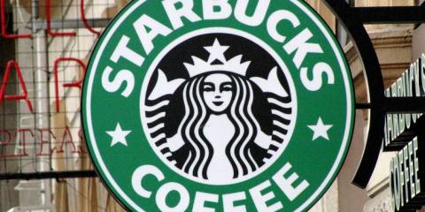 10 ezer migránst akar felvenni, ezért bezuhant a Starbucks mutatója