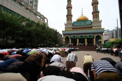 Dzsihádot hirdetett a mecset, ezért bezáratták Párizsban