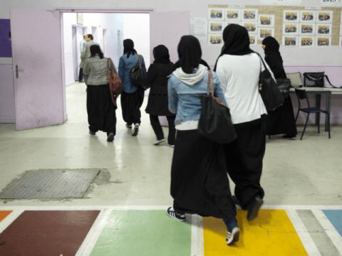 Muszlim lányiskolában kulturális okból még vécépapír sem volt