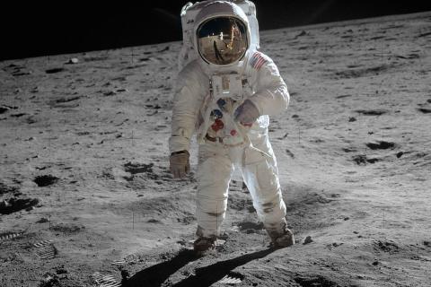 Ókori egyiptomi rituálét hajthatott végre  Buzz Aldrin és Neil Armstrong a holdon