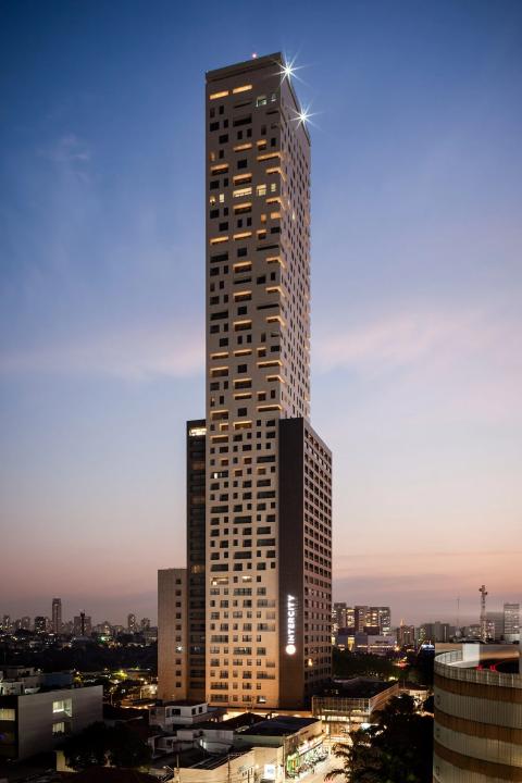 8 év után elkészült São Paulo legmagasabb felhőkarcolója